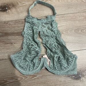 NWT Victoria’s Secret Unlined Collared Bralette